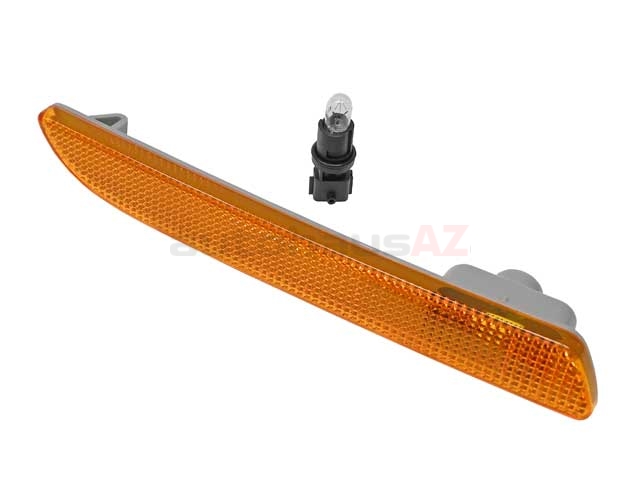 TYC 18-6071-00-9 Saab 9-3 Right Replacement Side Marker Light Assembly TYC 18-6071-00-9 Saab 9-3 Right Replacement Side Marker Light Assembly