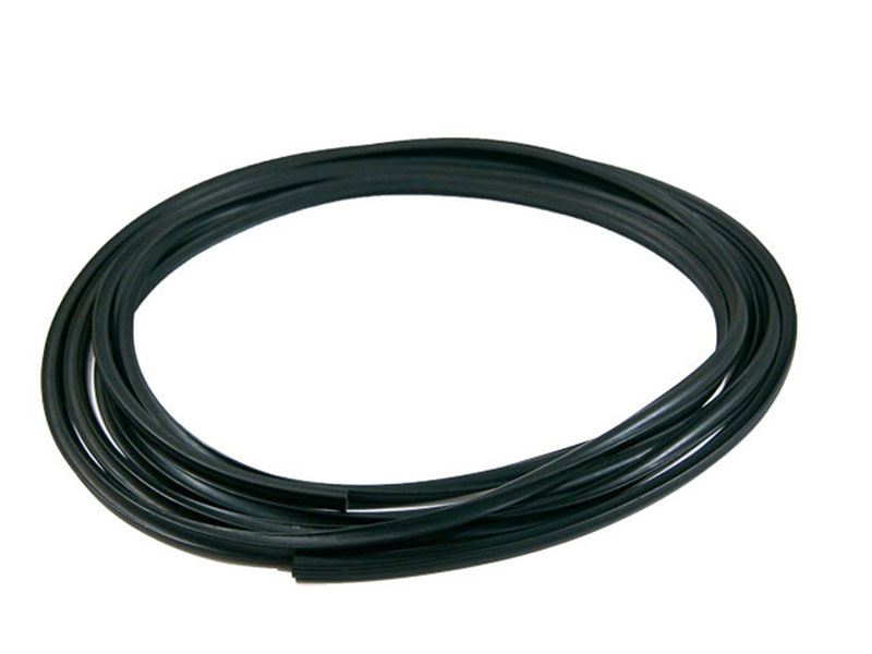 0525K ご確認用です。 URO Parts BD048847 Windshield Seal; Locking Strip - Jaguar