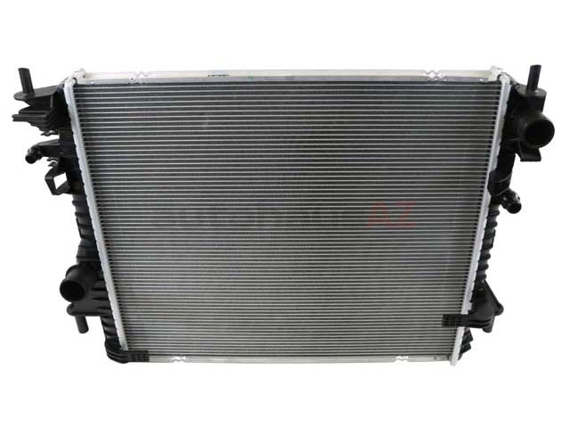 T2R18423 Mahle Behr Radiator; Center Front