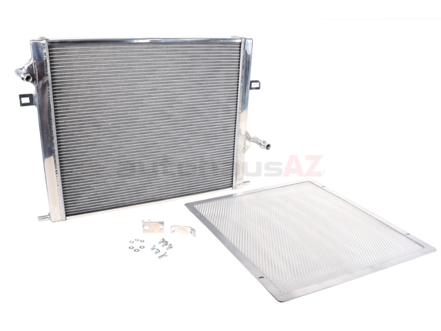 CSF 8131 Radiator; Center - BMW
