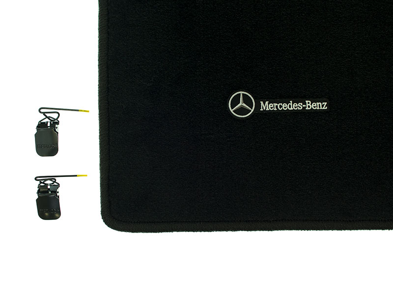 Genuine Mercedes Q6680535 Velour Floor Mat Set; Black; 4Piece; W220 4