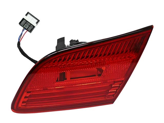 ULO 63217162304, 1042004 Tail Light; Right Inner on Trunk Lid - BMW